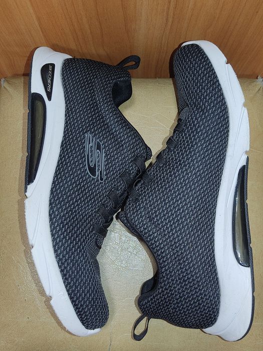 Кросівки Sketchers,в чудовому стані