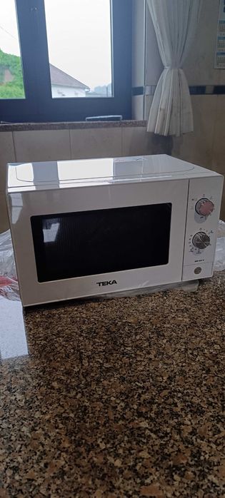 Micro-ondas Teka MW 200G 230V com Grill - NOVO
