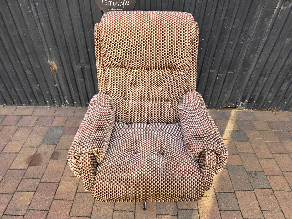 Fotel obrotowy z regulowanym oparciem, Czechosłowacja lata 70 Design, Vintage, RETRO