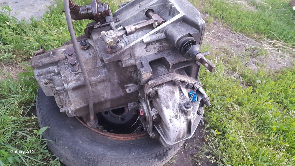 Коробка передач Лянча Тема 91 р.(2.0 бензин)