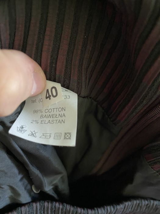 Spodnica z rozcieciem na noge L 40