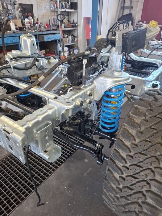 konserwacja nowych aut + Suchy Lód: długotrwała ochrona przed korozją