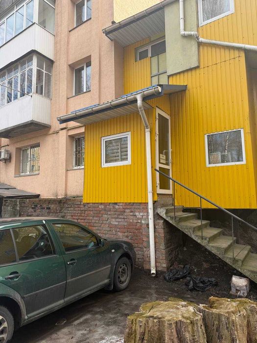 Зарічанська оренда. Фасад. Open space.