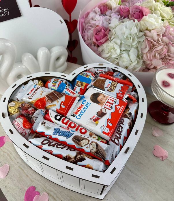 Подарунковий бокс «Серце» до 14 лютого.Солодкий подарунок з солодощами