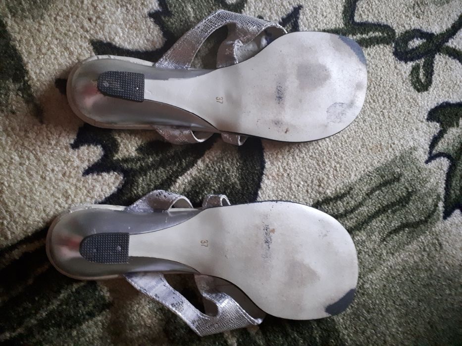 Шлепки бесплатно