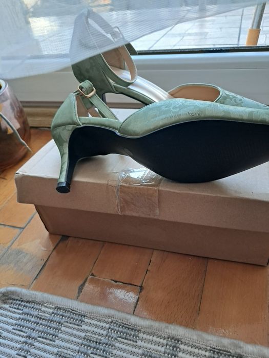 Eleganckie damskie czółenka, rozm 38, 24,5 cm