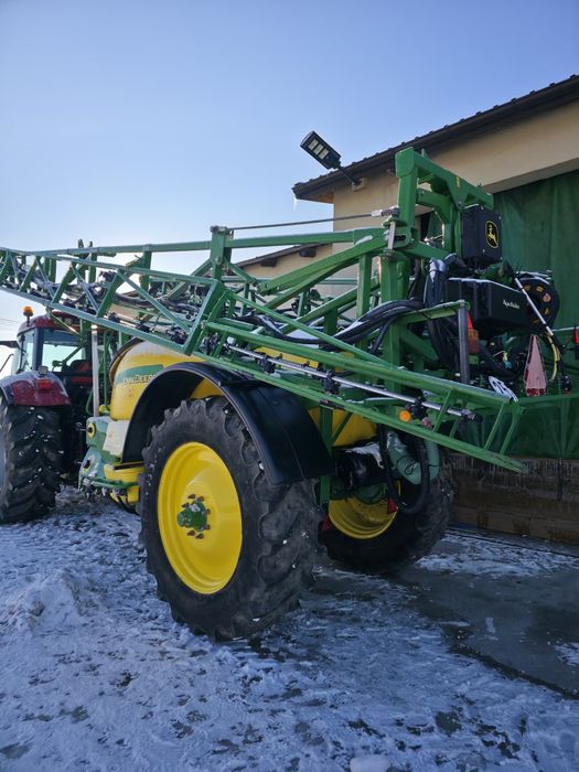 Opryskiwacz John Deere 732 , 28m