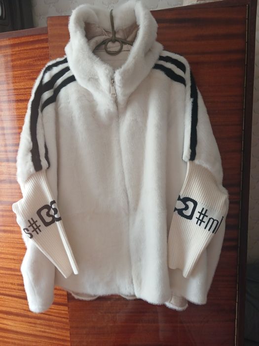 Продам нову стильну шубку