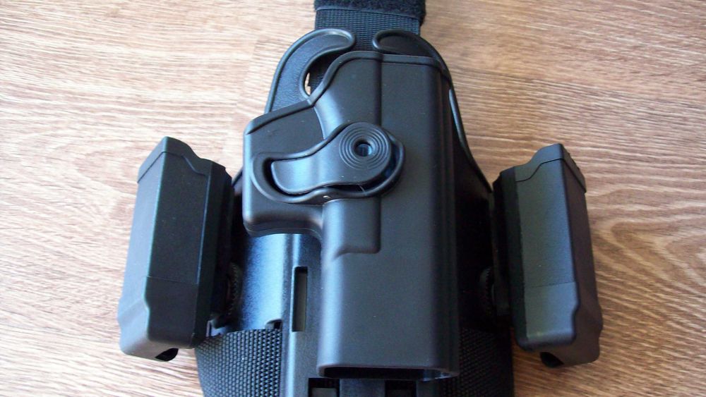 Taktyczna platforma udowa na Glock 17, 19 i akcesoria IMI Defense