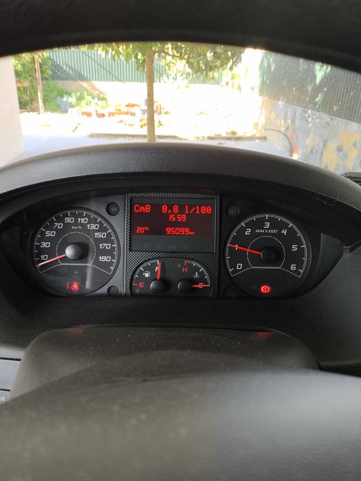 Mc Louis de 2017 impecável