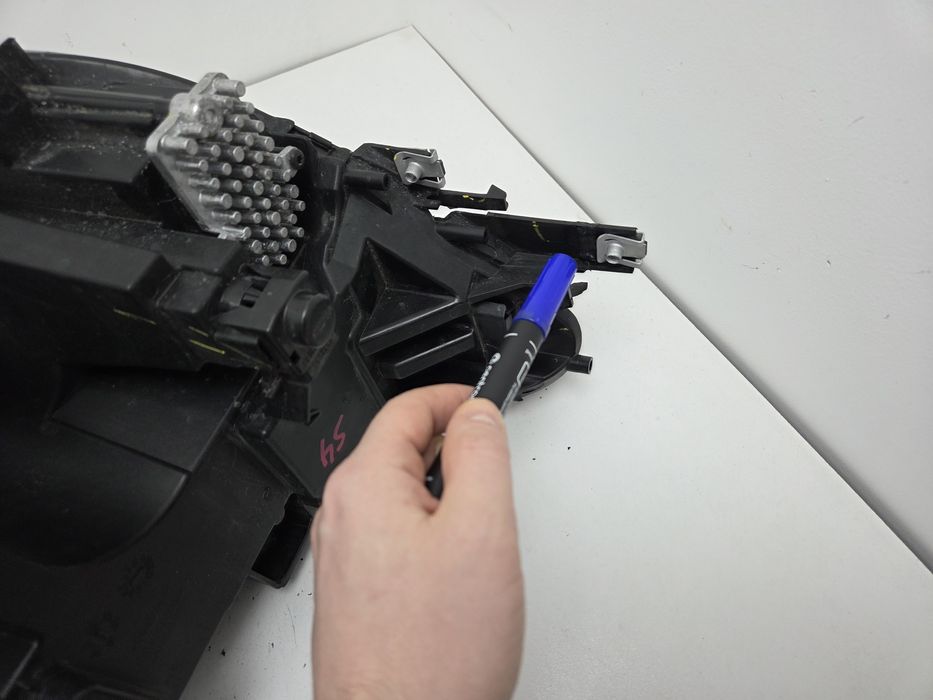 Фара ліва VW Tiguan 2022-2024 USA