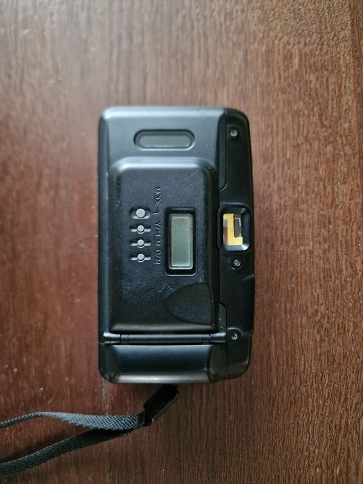 пленочный фотоаппарат Samsung Fino 35S.