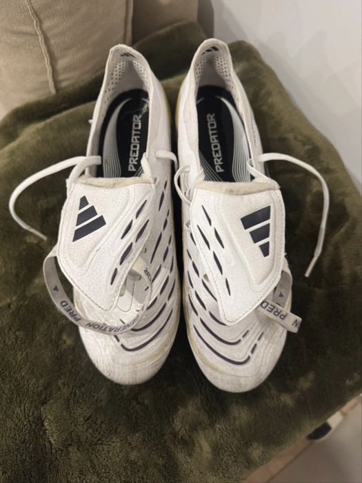 Chuteiras adidas 42