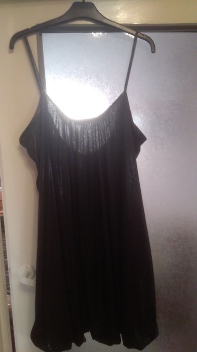 Sukienka bombka z połyskiem