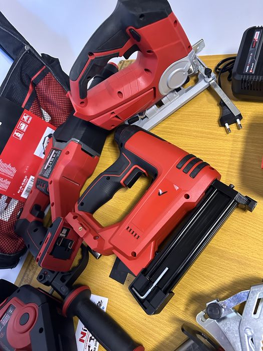 Продам свій власний набір лобзик степлер перфоратор шабельна Einhell