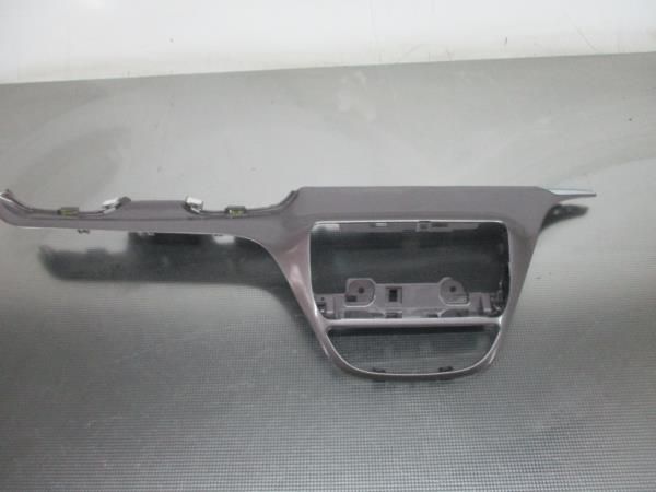Moldura da consola central / rádio / aro PEUGEOT 2008 I (CU_)