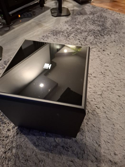 Subwoofer zamknięty KEF  PSW 2010 czarny