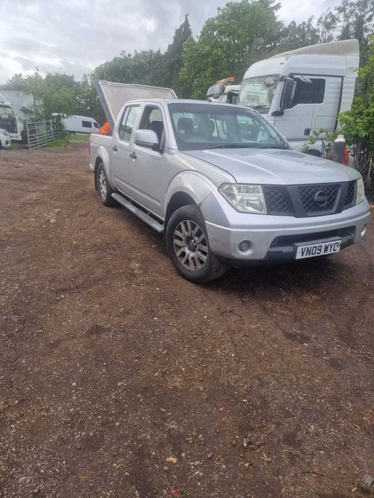 Nissan navara 2.5