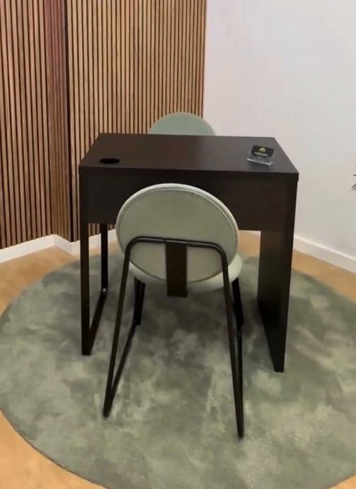 Cadeiras com.design contemporâneo