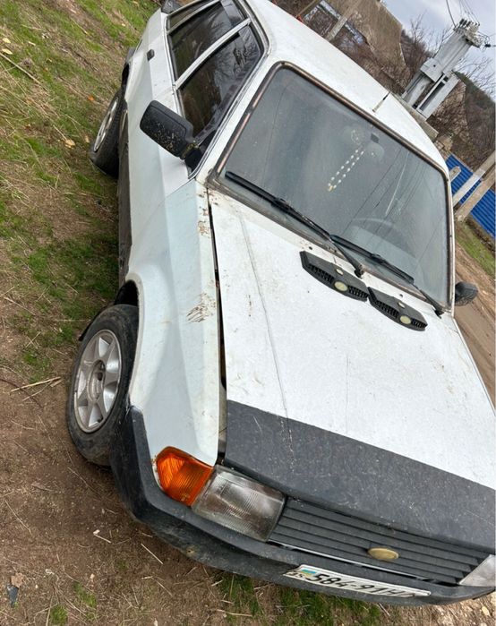 Дверка в разборка Ford Escort MK4 розборі або цілими