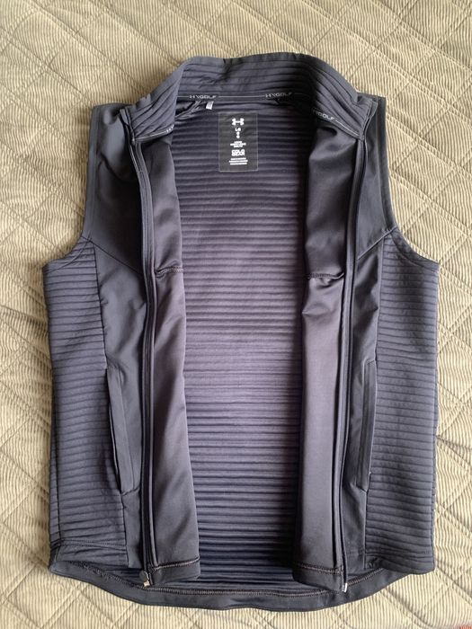 Безрукавка Under Armour