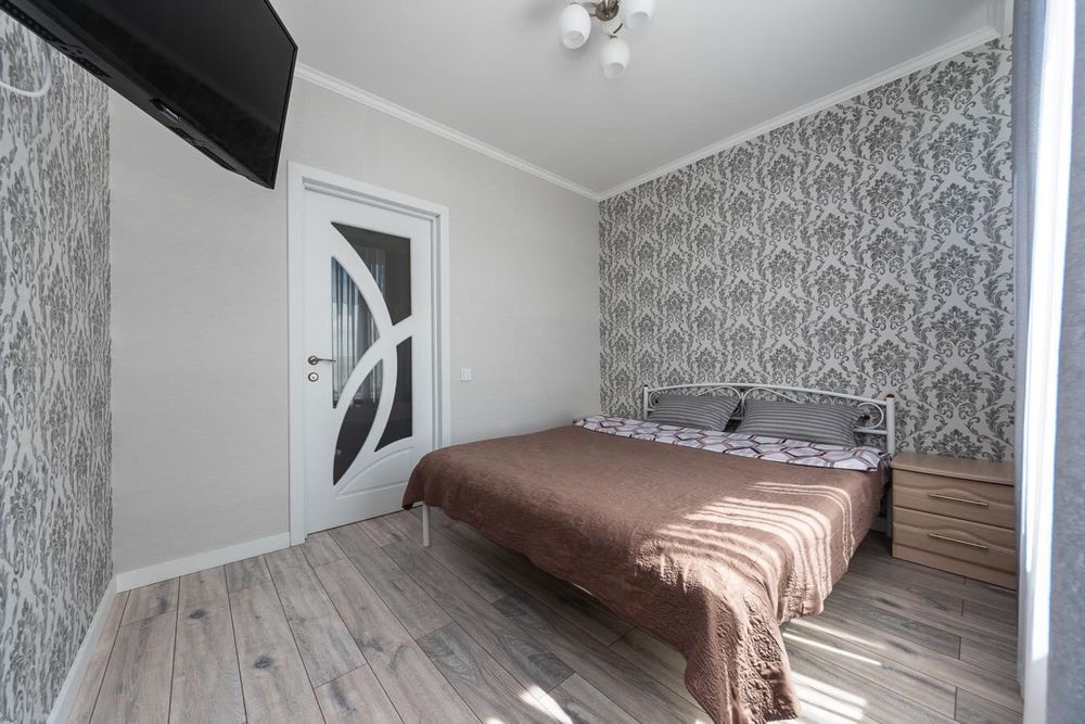 Акція! Подобово євролюкс на Вірменській,Генератор на ліфт та воду