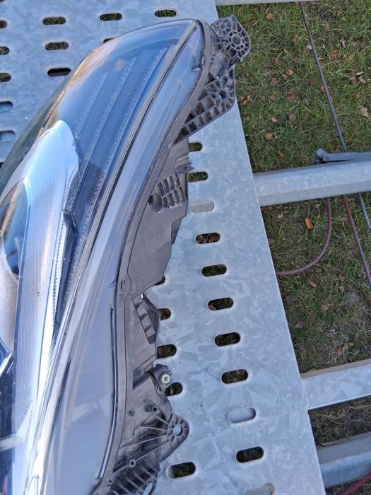 Lampy xenon Ford S max mk2