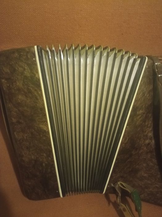 Akordeon MRIA 80 siecio basowy