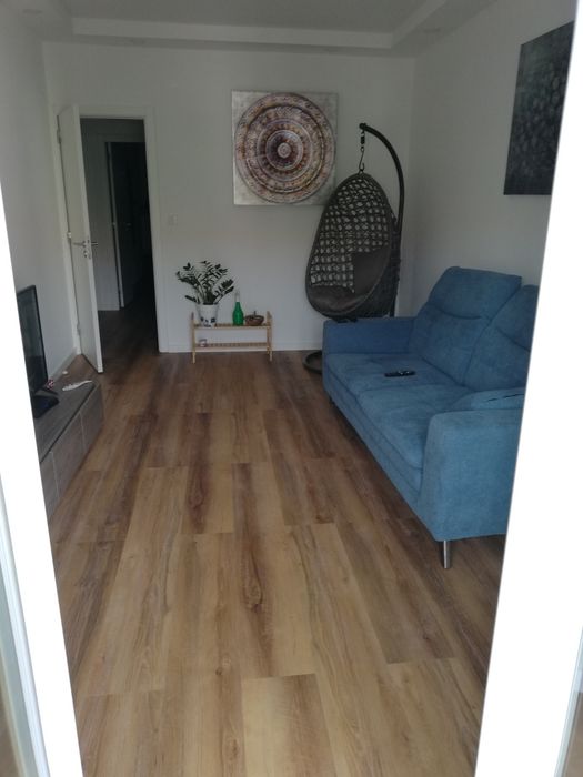 Sofá tecido 3 lugares