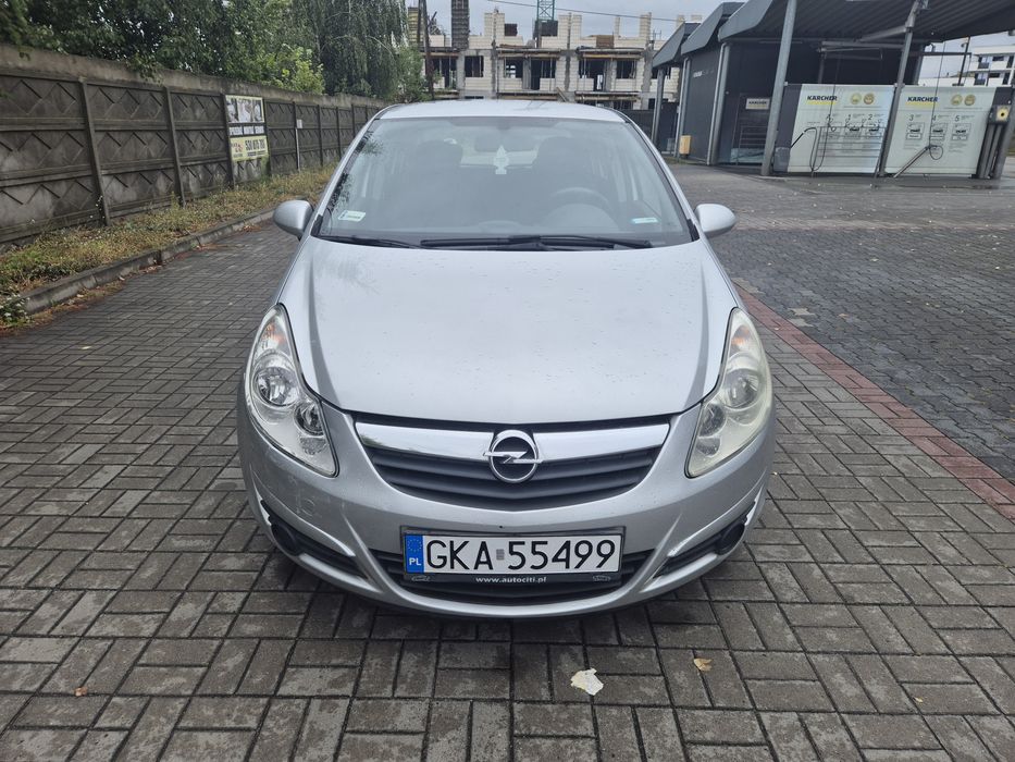 Opel corsa D 2010 rok 5drzwi