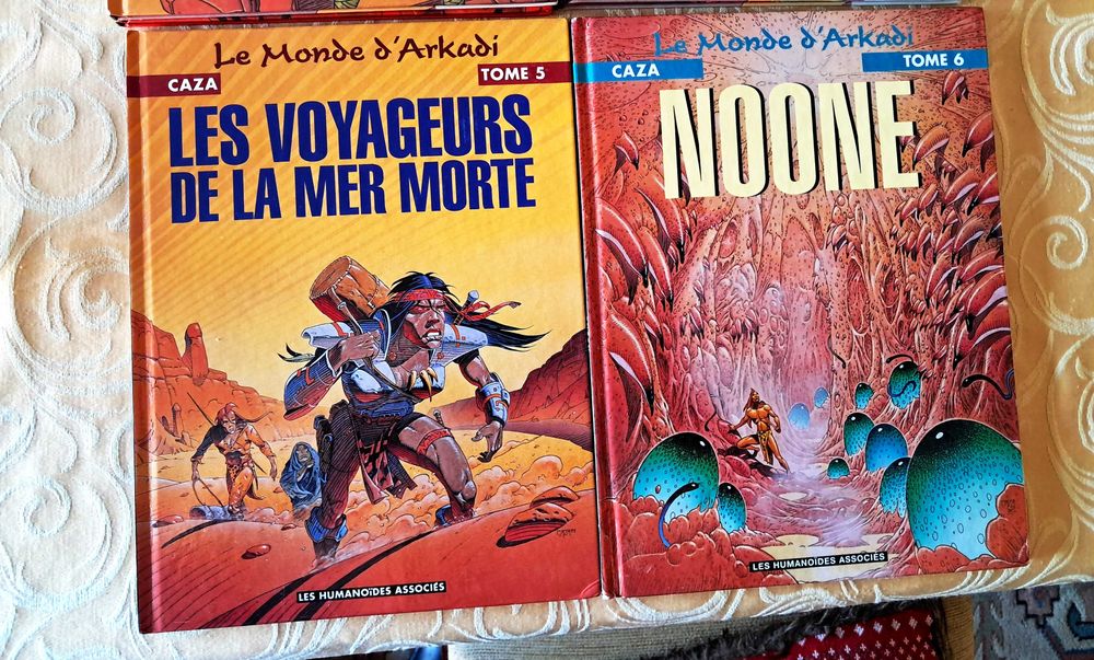Livros BD - Caza - Le Monde d'Arkadi (francês)