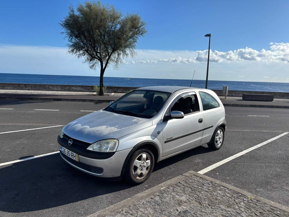 Carro Opel Corsa 2001 — photo 2