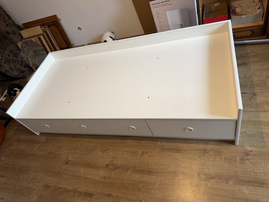 Sprzedam łóżko używane  200x90