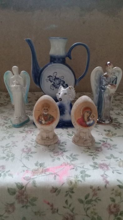 Статуетки фарфорові