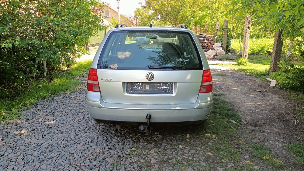 Гольф 4 по запчастинах