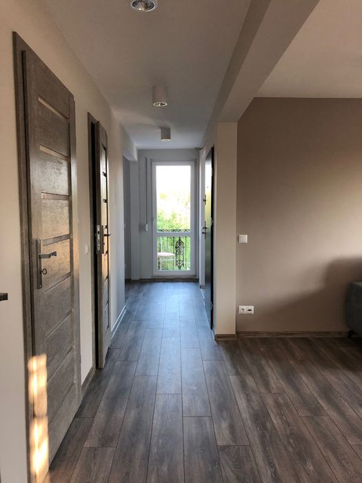 3-pokojowe z jadalnią, umeblowane i wyposażone, 7 minut od Koła