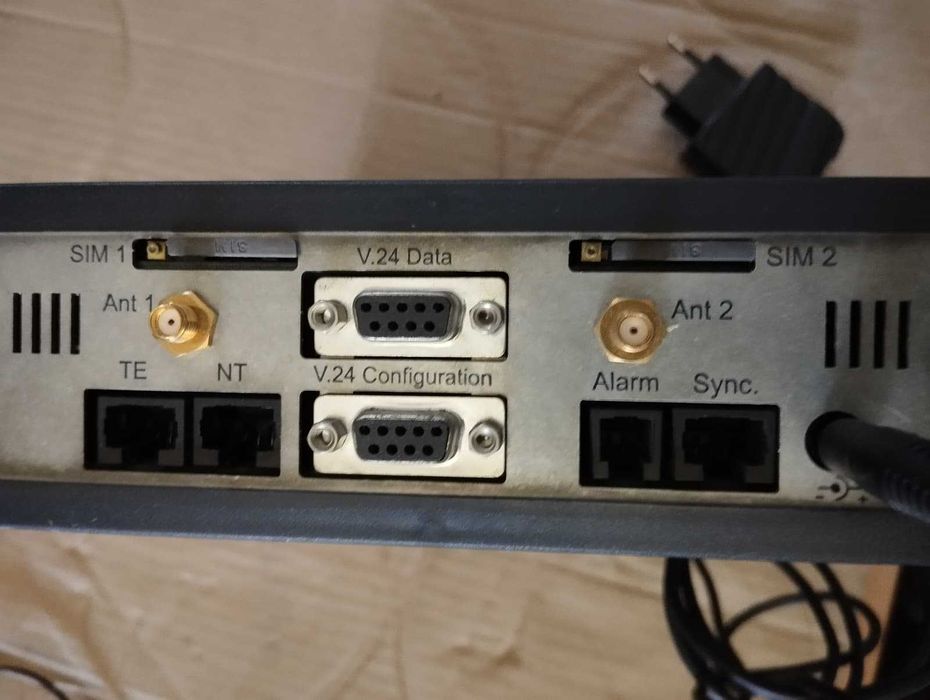 Central Alcatel com base GSM e base para telefone sem fios
