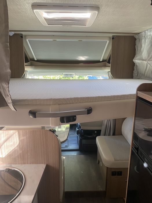 Vendo autocaravana CARADO cama central