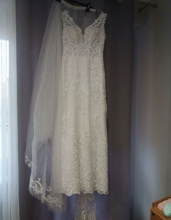 Sukienka Ślubna z Trenem