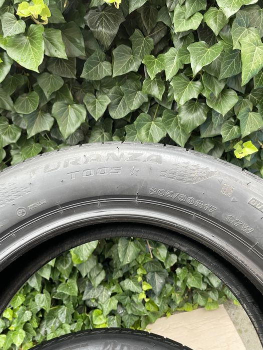 205/60 R17 Bridgestone Turanza T005 *