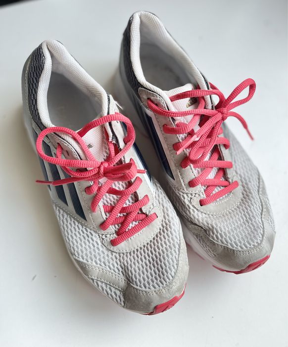 Кросівки nike adidas 39 розмір