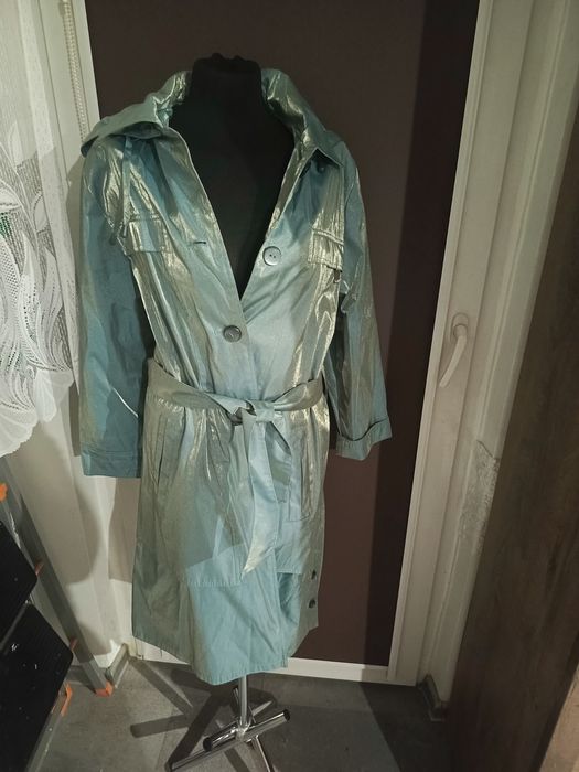 Piękny damski trencz xxl