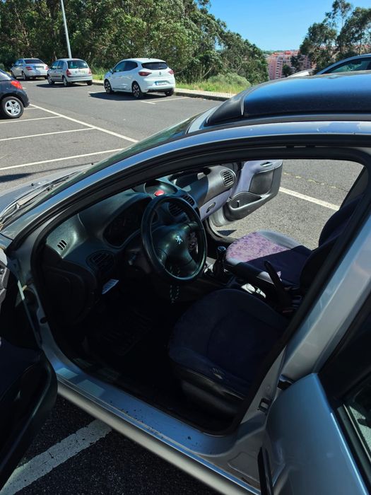 Peugeot 206 1.1 gasolina