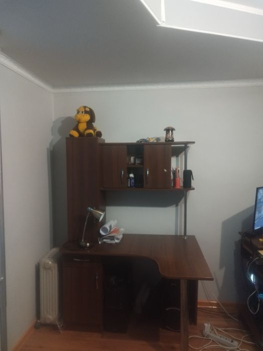 Компютерний стіл