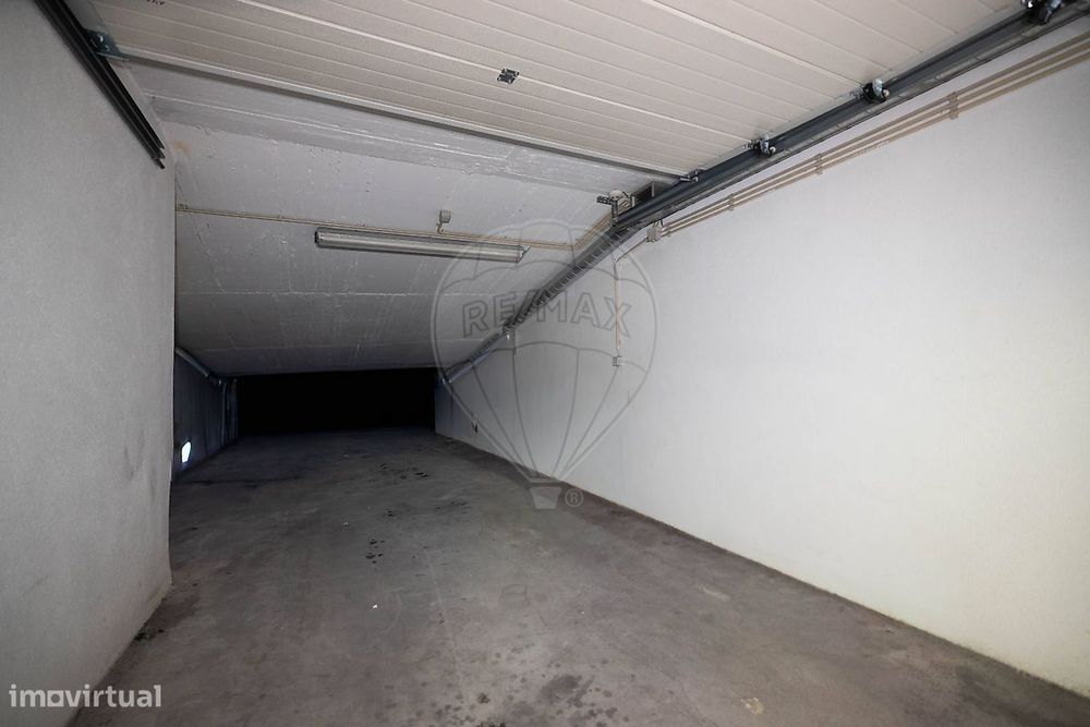 Apartamento T4 para arrendamento