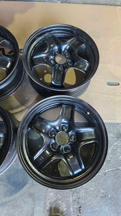 felgi stalowe opel 5x110r16 et39 6.5j strukturalne komplet
