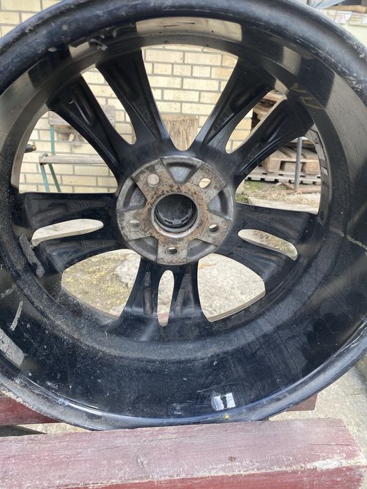 Продам диски Сакд Эссен R 17 5/112 3 шт