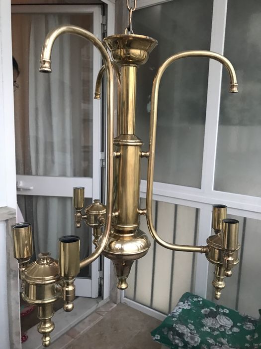 Candeeiro de teto dourado para 6 lâmpadas