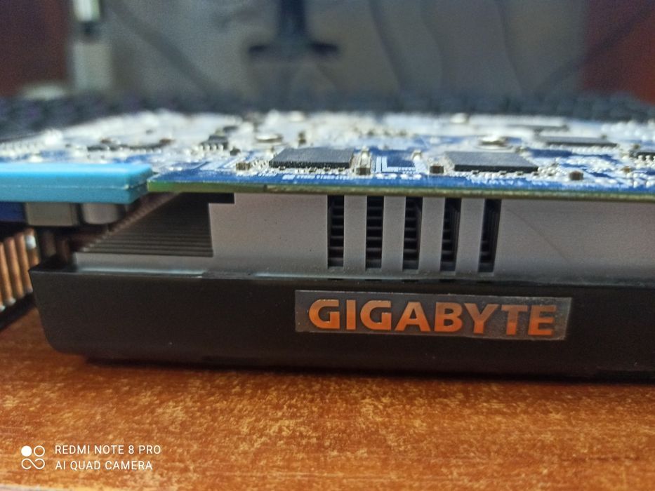 Продам видеокарту б/у