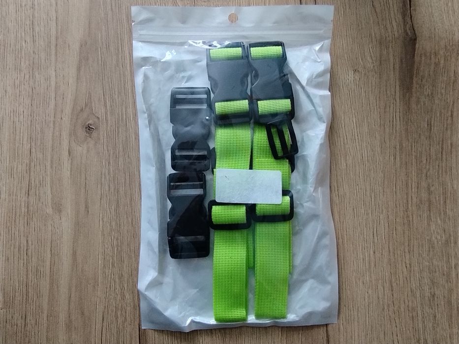 Regulowany pasek mostkowy do plecaka